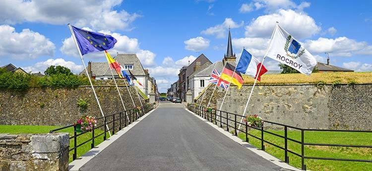 Le Bastion Lägenhet Rocroi Exteriör bild